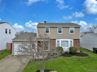 69 Caroline Ln, Depew, NY 14043