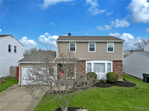 69 Caroline Ln, Depew, NY 14043