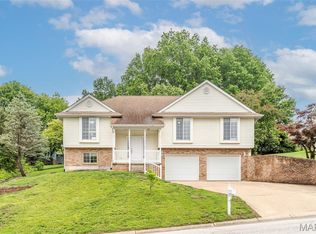 106 Washington Heights Dr, Washington, MO 63090