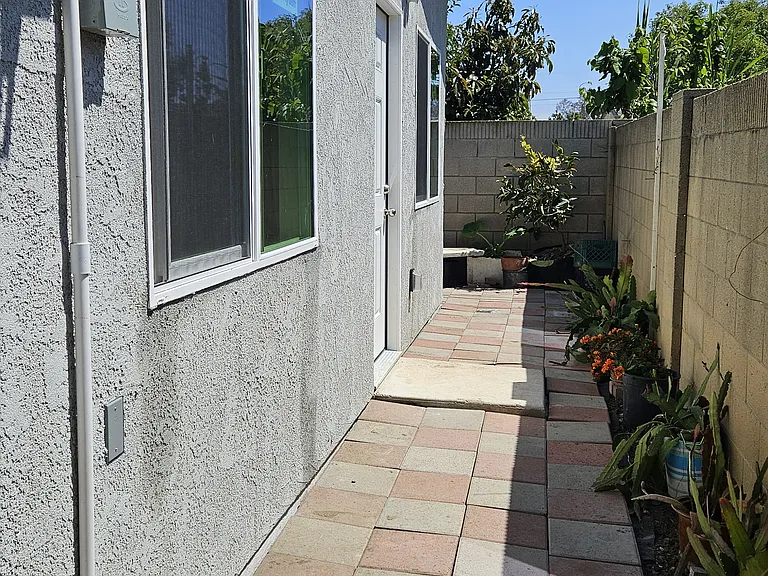 W Cleghorn Way — Photo 25