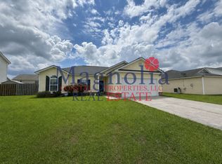 55 Red Oak Dr, Richmond Hill, GA 31324