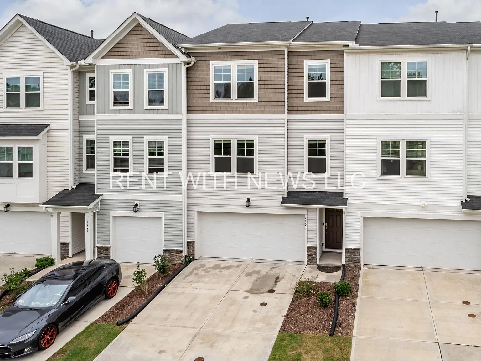 4 bed, 3.5 bath, 2557 sqft, $2,250 — Photo 4