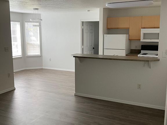 4th image of 187 N Avenger Ln APT 201