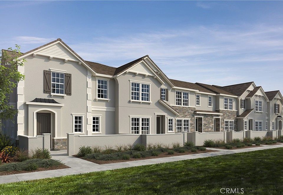 1st image of 3925 E Carmel Privado