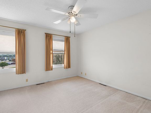 2nd image of 2711 Saint Francis Dr