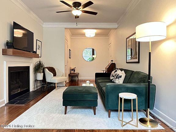3rd image of 3015 Brownsboro Rd APT 1