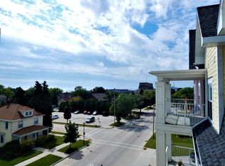 832 N 6th St UNIT 202, Sheboygan, WI 53081