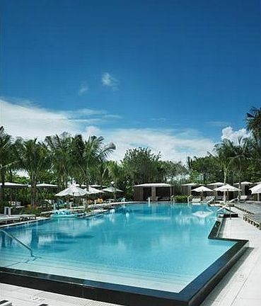 4th image of 2201 Collins Ave #330