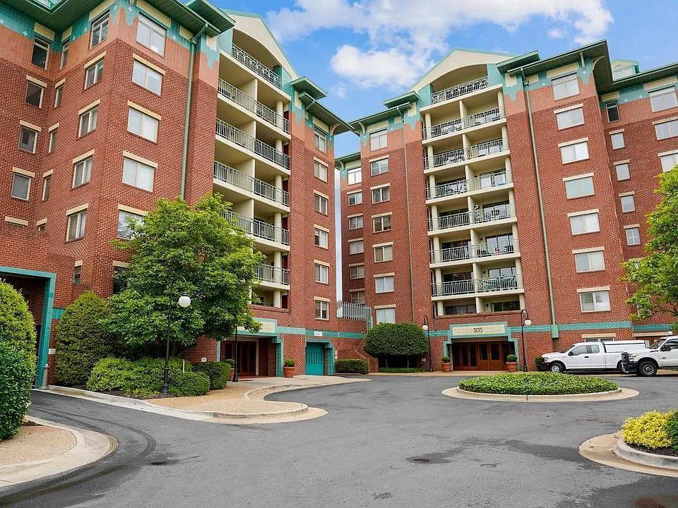 505 E Braddock Rd #608