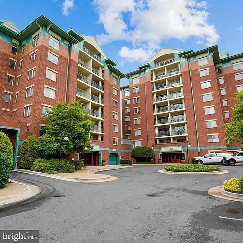 505 E Braddock Rd #608 Photo 1