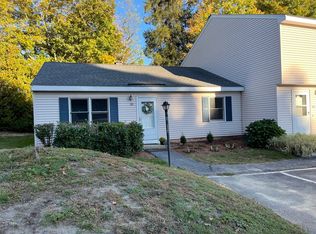 103 Main St APT 23, Pepperell, MA 01463