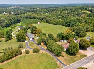 1132 Oak Grove Rd, Kings Mountain, NC 28086