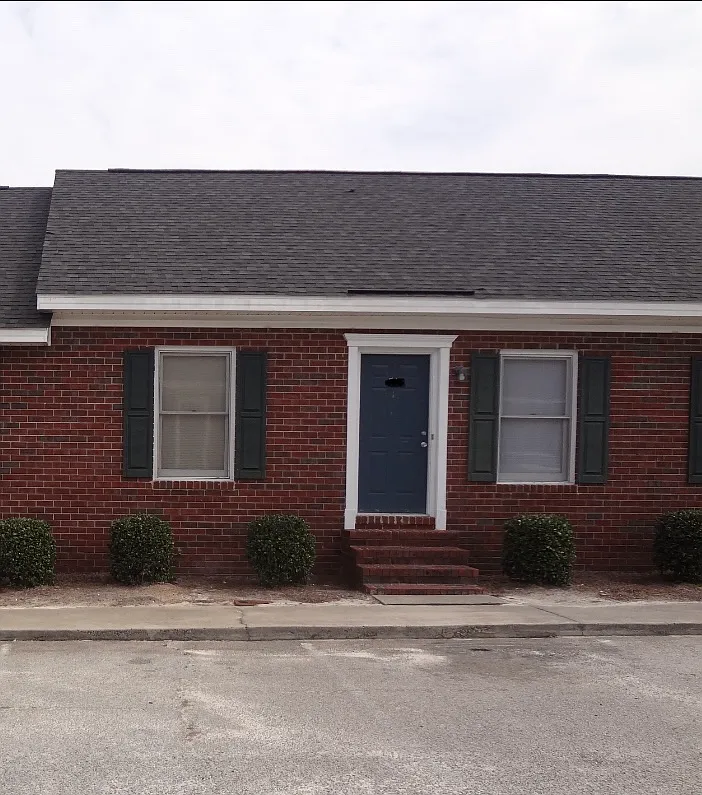 232 Lanier Dr — Photo 1