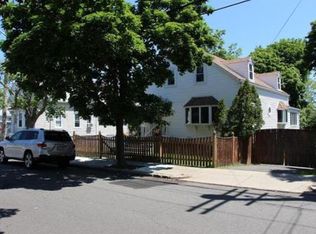 92 Bowdoin St, Winthrop, MA 02152