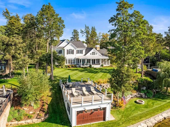 3005 N Silver Cedar ROAD, Summit, WI 53066