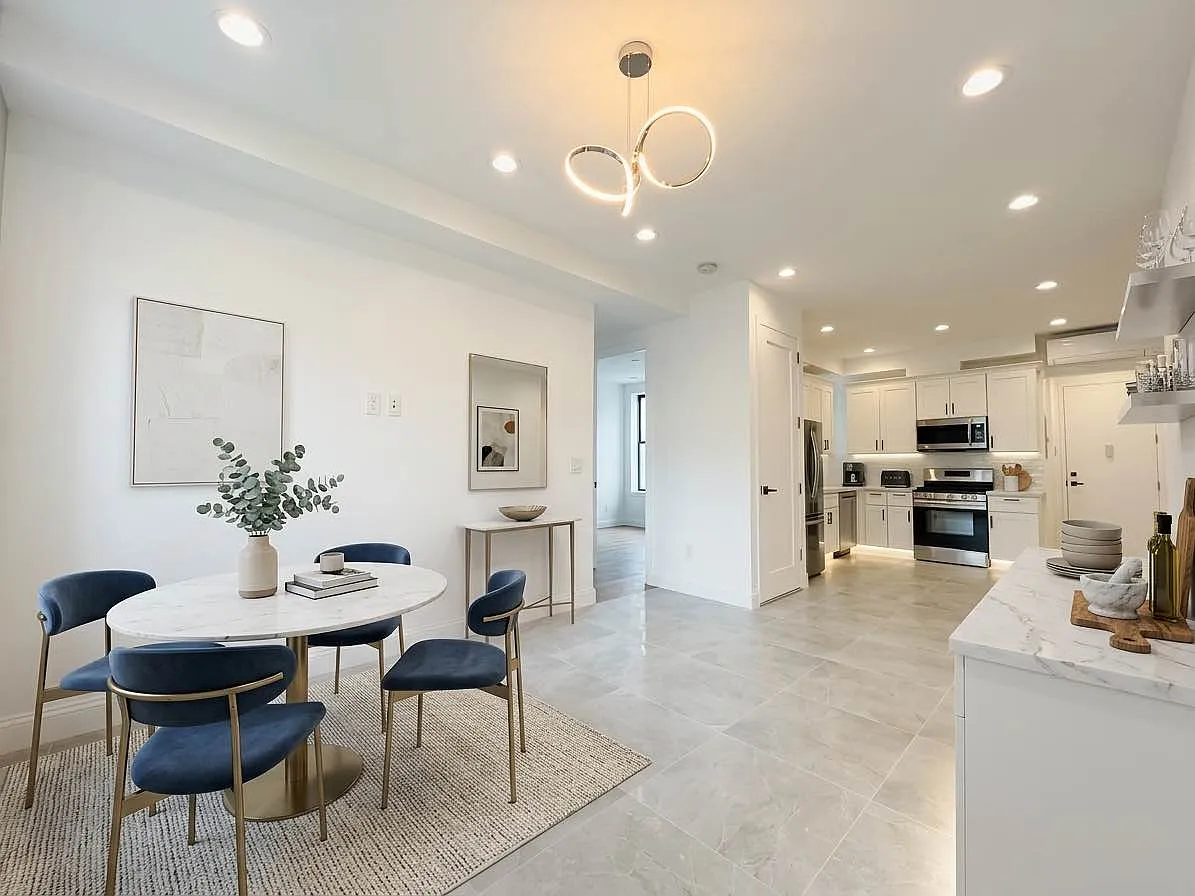 Building Photo - 1736 E 4th St #2D
