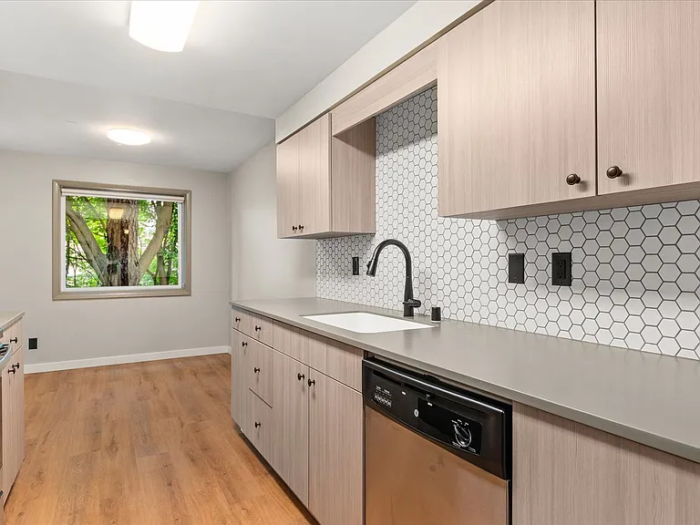 622 S Lincoln St #109 — Photo 37