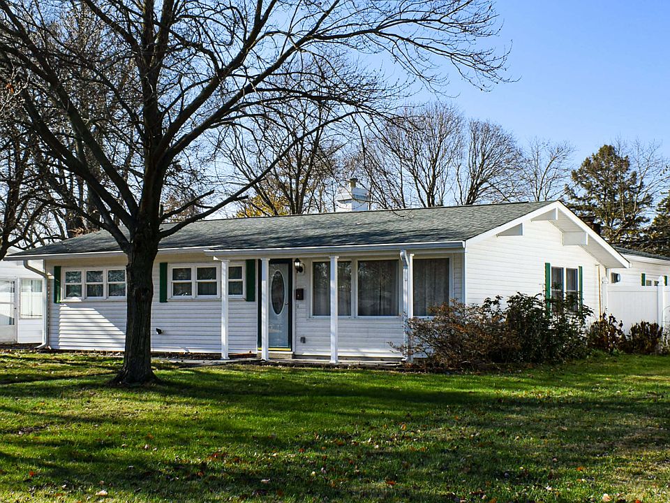 1st image of 3076 Davis Dr
