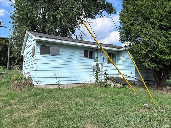 2nd image of 4490 Peppermill Rd