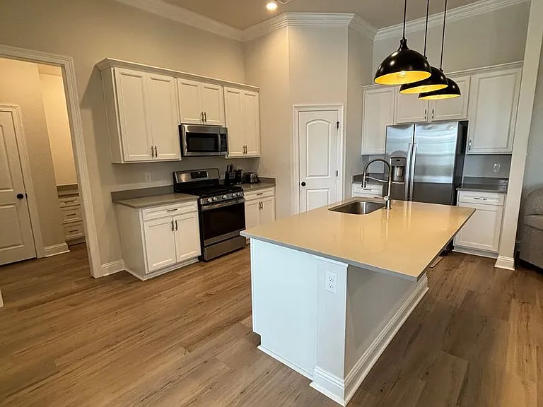331 Hummingbird Ln — Photo 5