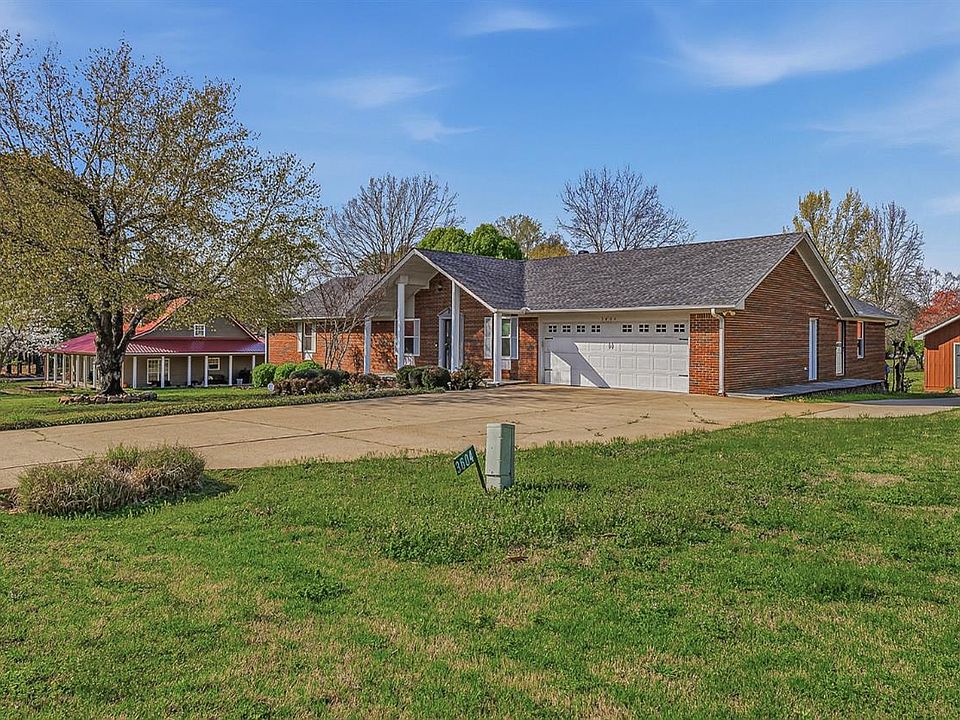 1st image of 3604 Oak Vista Dr