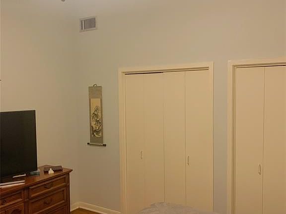 4th image of 2119 Strand St #2A