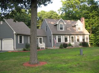 4 Westwood Dr, Moodus, CT 06469