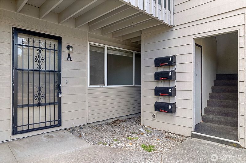 4th image of 2312 Orleans Street