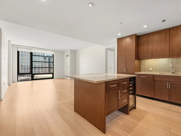 580 Washington St #1501, Boston, MA 02111