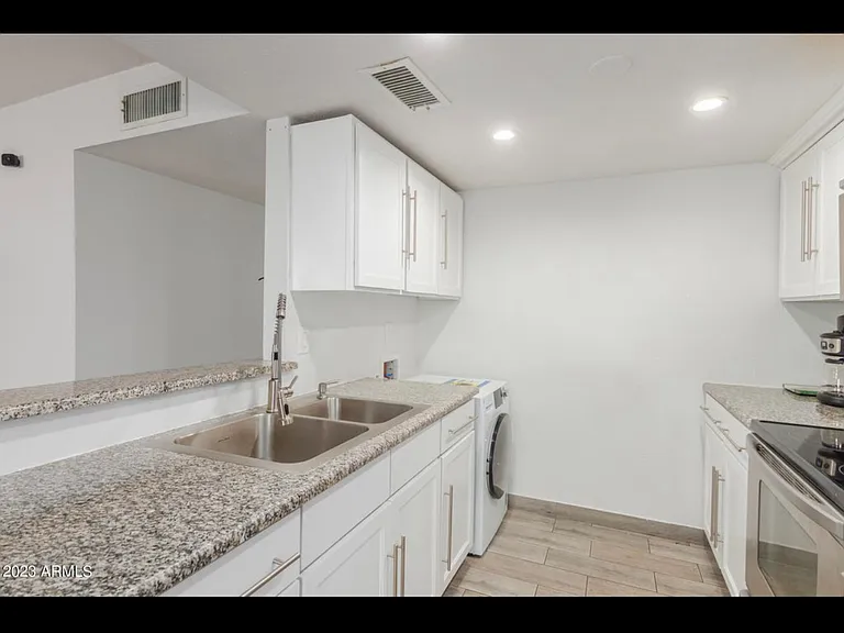 2133 W Turney Ave #A86 — Photo 4