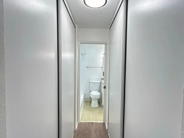 Normandy, 4040 8th Ave NE APT 204, Seattle, WA 98105