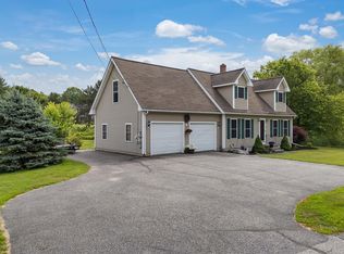 38 Fairview Ave, Auburn, ME 04210