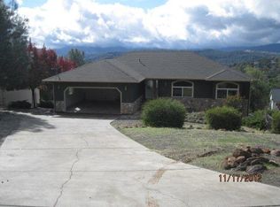 17450 Greenridge Rd, Hidden Valley Lake, CA 95467