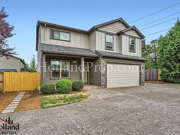 2nd image of 4727 NE Kaycee St