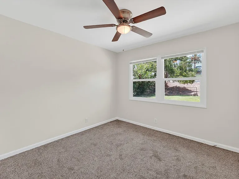 1737 Jacaranda Pl — Photo 14