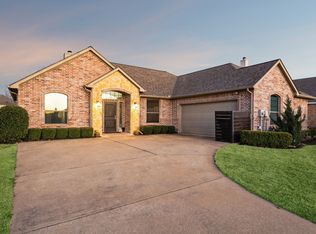 402 Carver Dr, Wylie, TX 75098