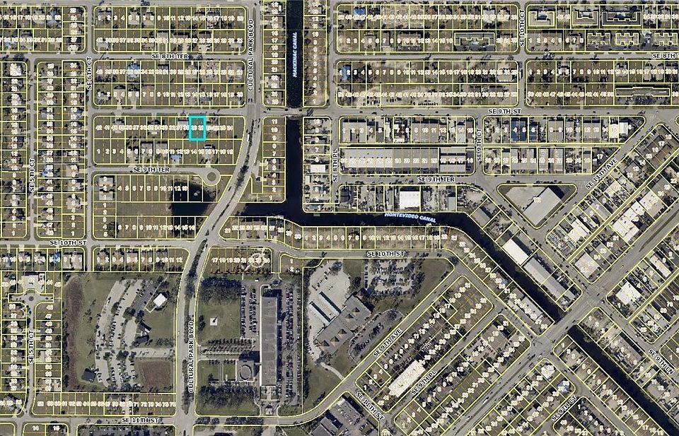 2nd image of 708 SE 9th St