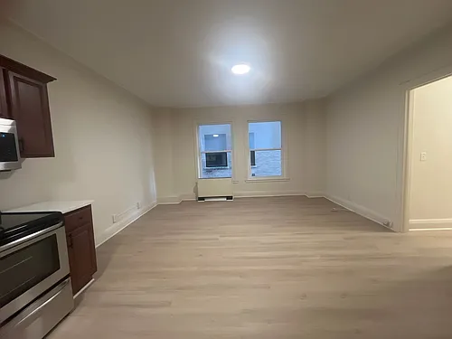 Floor plan 306