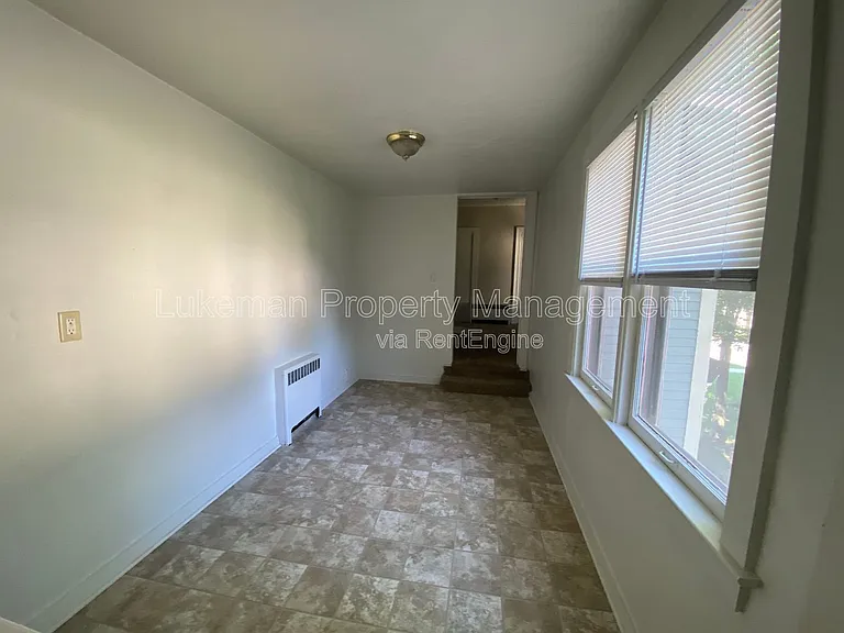 431 W Vine St — Photo 29