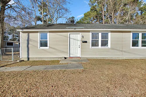 1201 Davis St Photo 1