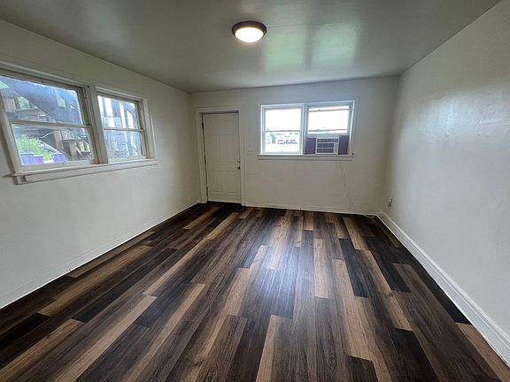 2nd image of 127 E 10th St APT 2