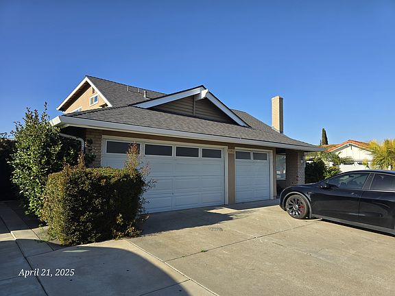 3rd image of 11061 Lavender Ave