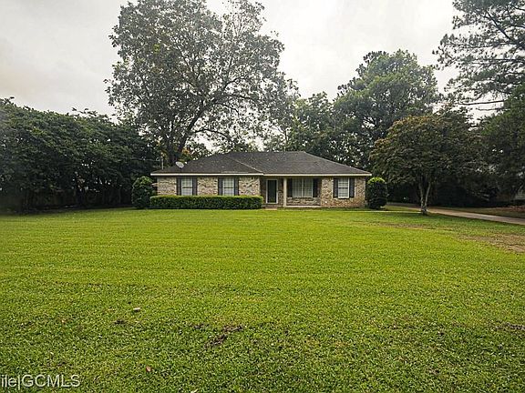 2nd image of 5217 Santos Dr E