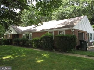 905 Stonewood Rd, York, PA 17402