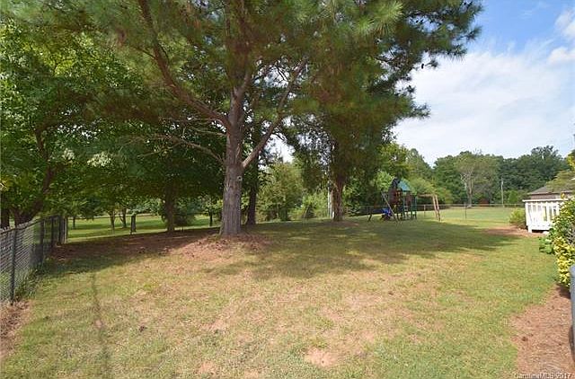 1st image of 2507 Blake Ct