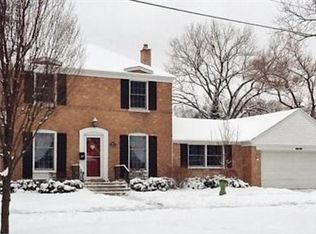 1540 W Talcott Rd, Park Ridge, IL 60068