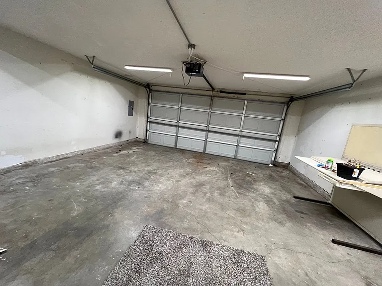 2137 Goodrich Dr — Photo 23