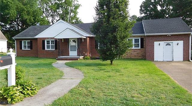 1st image of 3007 Oak Ln