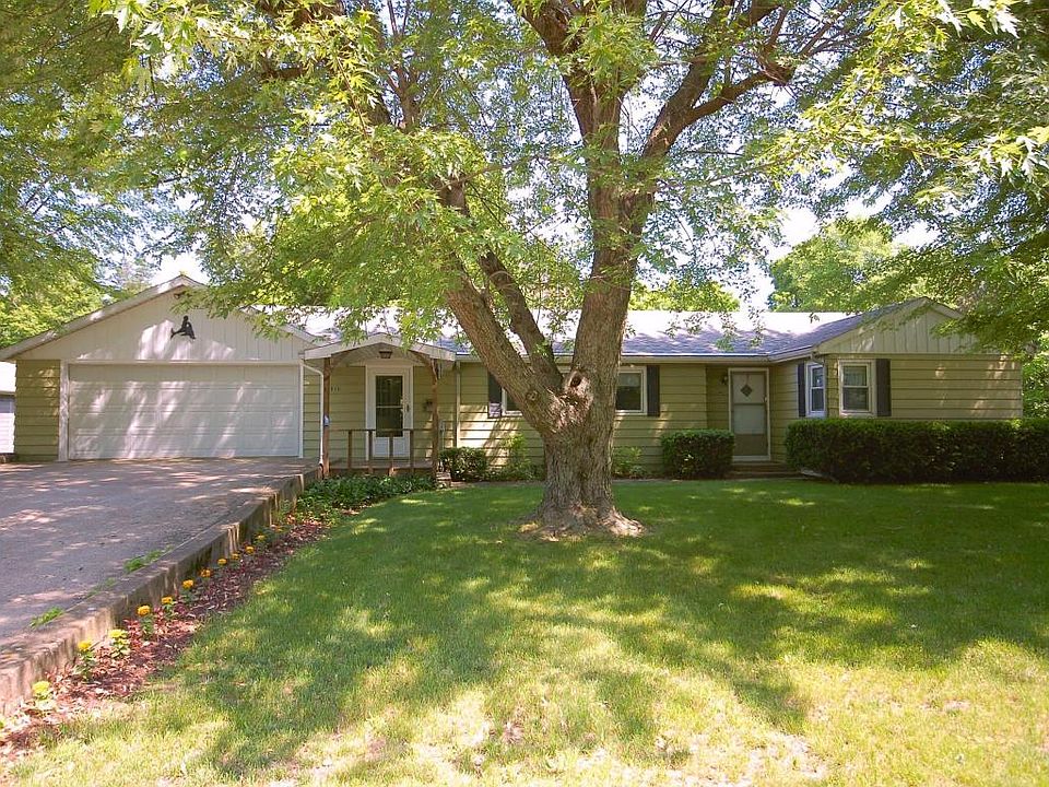 1st image of 3915 E Napier Ave