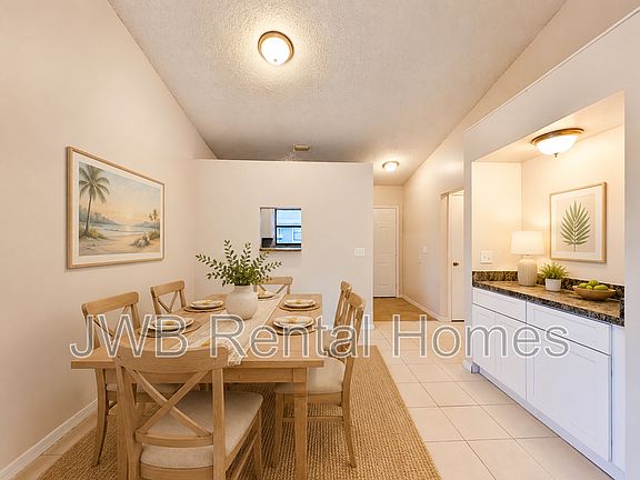 5th image of 7607 Indian Lakes Dr #1